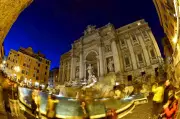 Fontaine de Trevi : 30 000 visiteurs par jour en 2025