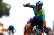 Giro 2026 : Davide Ballerini remporte la 5e étape après une chute dans le final