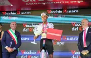 Giro 2026 : Narvaez s'impose en solitaire à Fermo, Eulalio garde le rose