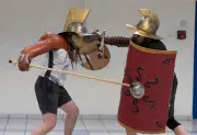 Gladiateurs modernes : immersion dans l'école de gladiature de Saintes