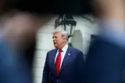 Guerre au Moyen-Orient : l'Iran retarde sa réponse à Trump