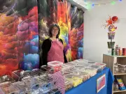 Hendaye : la boutique de bonbons Ona Ona ferme, le stand ambulant continue
