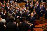 Hongrie : Peter Magyar prête serment, tournant la page Orban