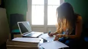 IA en correction de copies : une expérimentation dans 20 lycées franciliens