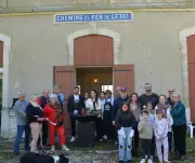 Il rachète l'ancienne gare de son enfance pour y vivre