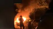 Incendie nocturne à La Peyrade : une voiture détruite, deux endommagées