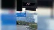 Incendie près de Roissy : usine de pâtisserie détruite, trafic aérien normal