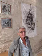 Isabelle Moulis expose ses œuvres mêlant dessin, peinture et collage à Surgères