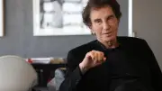 Jack Lang poussé vers la sortie : les mauvaises habitudes d'un ministre déchu