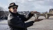 JR dévoile sa Caverne du Pont-Neuf, œuvre immersive à Paris