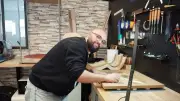 Jérôme Cruciani, luthier passionné, ouvre son atelier à Milhaud