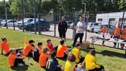 Kevin Grau, ex-gardien pro, anime une séance pour les jeunes de Remoulins