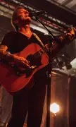 Kiefer Sutherland : rocker sincère et acteur culte, il revient avec 