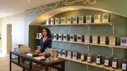 La Déesse : un salon de thé et atelier de parfum unique à Pont-Saint-Esprit