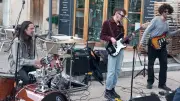 Le Café des Halles dévoile sa programmation estivale de concerts