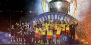 Lens remporte sa première Coupe de France face à Nice au terme d'une saison historique