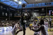 Les adieux émouvants de Clerc et Sanchez célébrés par une victoire