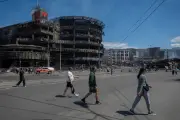 Les missiles russes sèment la désolation à Podil, le cœur bohème de Kyiv