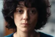 « Little Girl Blue » : Marion Cotillard au cœur d'un récit familial vertigineux