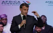 Macron prône une refonte des relations Europe-Afrique à Nairobi