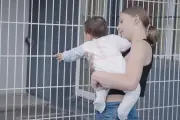 Maternité sous écrou : un documentaire pudique sur les mères incarcérées