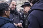 Mélenchon et Glucksmann : stratégie pour dominer la gauche