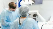 Nantes : des dentistes mis à pied pour avoir refusé d'imposer des implants chinois