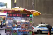 New York : une femme meurt en tombant dans un trou à Manhattan