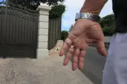 Nice : des bijoux volés en présence des propriétaires par escalade