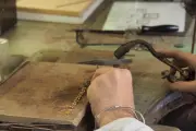 À Nice, une bijouterie fait gagner un diamant de 2000 € pour la fête des mères