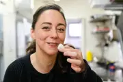 Nina Métayer ouvre une nouvelle pâtisserie sur l'île de Ré
