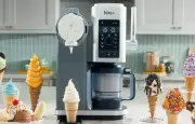 Ninja Creami Scoop & Swirl : la machine à glace ultime pour l'été