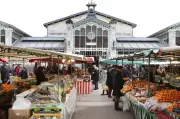 Olivier Falorni veut rénover la halle du marché central de La Rochelle