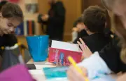 Orthographe des jeunes : les profs nuancent le discours alarmiste du gouvernement