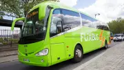 Oubliée par un FlixBus sur une aire d'autoroute à 84 ans