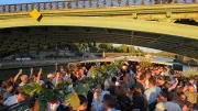 À Paris, le Bateau Apéro enflamme les lundis soir sur la Seine