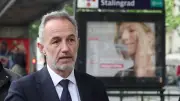 Patrick Bruel accusé de violences sexuelles : le maire de Paris demande une parenthèse
