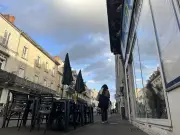 Patron de bar agressé à Périgueux : peines de prison et interdiction de paraître