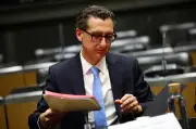 Épidémie d'Ebola en RDC, Darmanin à Alger, liste noire de Canal+
