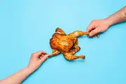 Poulet aux œufs d'or : enquête sur une arnaque culinaire