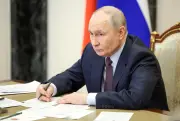 Poutine annonce une fin proche de la guerre en Ukraine malgré une trêve fragile