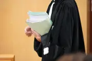 Procès d'un homme accusé d'avoir tué sa compagne de 18 ans dans les Yvelines