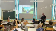 Promolive : l'olivier, super-héros, conquiert l'école Marie-Castang