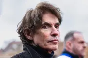 Propos d'Arno Klarsfeld sur les rafles : enquête classée sans suite