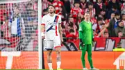 PSG : Safonov et Zabarnyi évitent de se serrer la main à l'entraînement