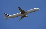 Réduction de la taxe sur les billets d'avion pour les territoires mal desservis
