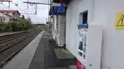 Retour du distributeur de billets SNCF en gare de Guéthary