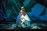 Robyn Orlin et Camille mêlent danse et eau à Avignon