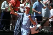 Roland-Garros : Jannik Sinner éliminé au 2e tour, abandonné par son corps