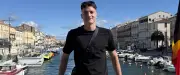 Romain Capet, volleyeur pro à Sète, lance son entreprise de revente de baskets